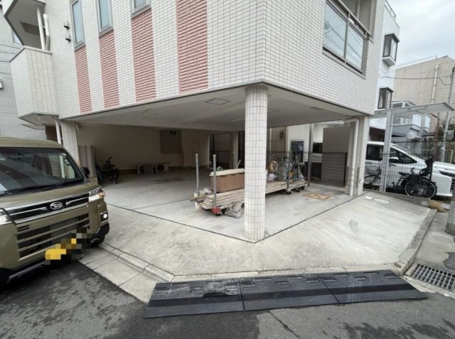 スプリングコートⅡ一面貸し駐車場