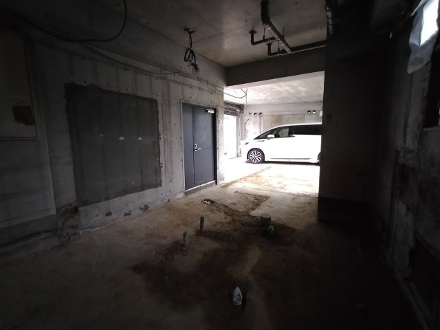 豊中市上野東３丁目の店舗事務所