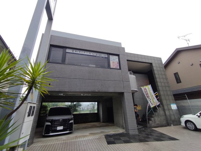 豊中市上野東３丁目の店舗事務所