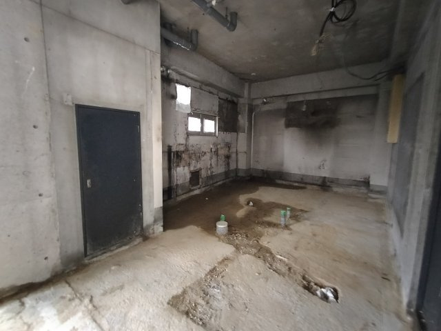 豊中市上野東３丁目の店舗事務所