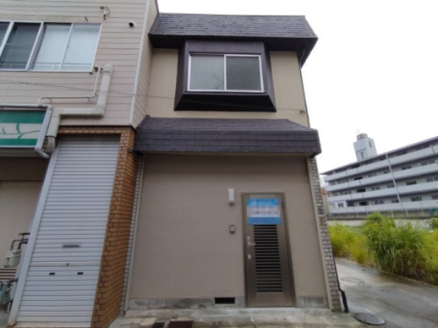 吹田市五月が丘東の店舗事務所