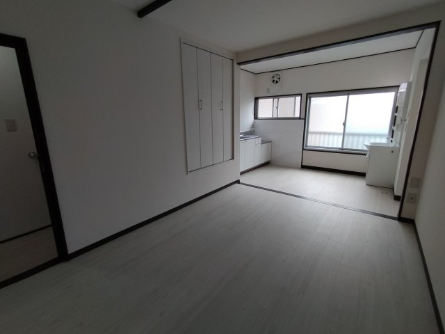 吹田市五月が丘東の店舗事務所