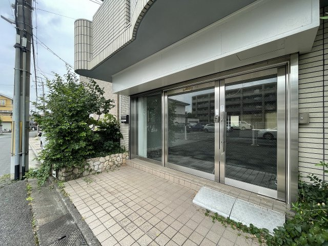 吹田市五月が丘南の店舗事務所