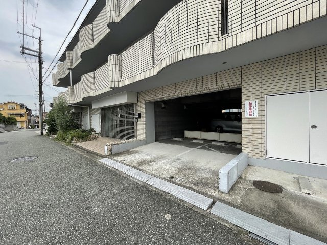 吹田市五月が丘南の店舗事務所