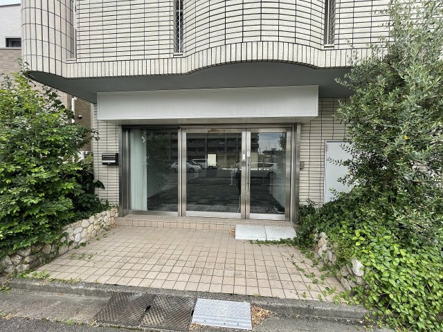 吹田市五月が丘南の店舗事務所