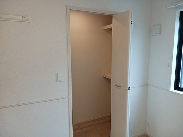 エルヴェの洗面所|忙しい朝には欠かせない洗面所です