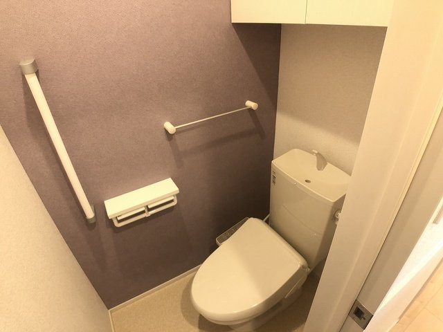 フルールのトイレ|ゆったりとした空間のトイレです