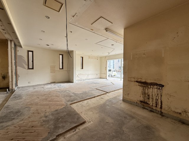 羽曳野市白鳥２丁目の店舗一部のその他