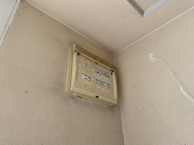 羽曳野市白鳥２丁目の店舗一部のその他