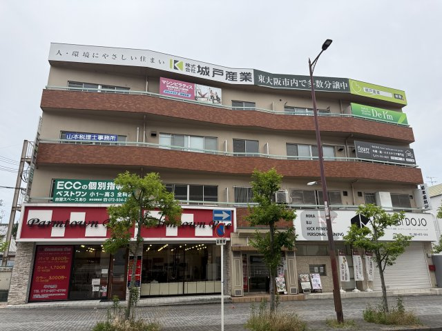 城戸新石切駅前ビル