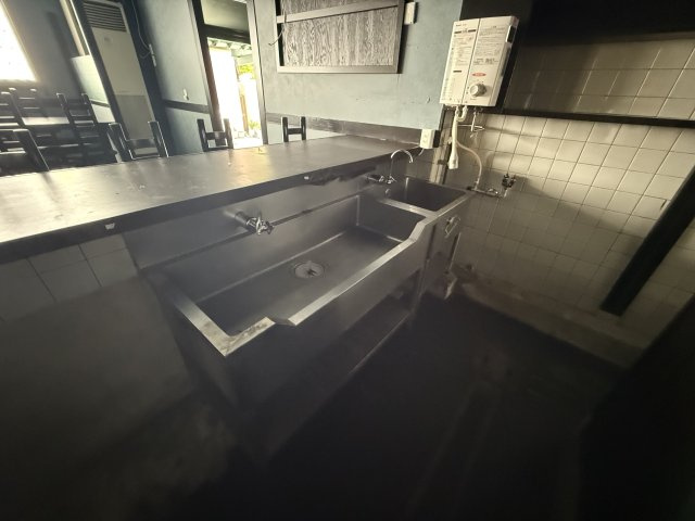 日下ビルの内装