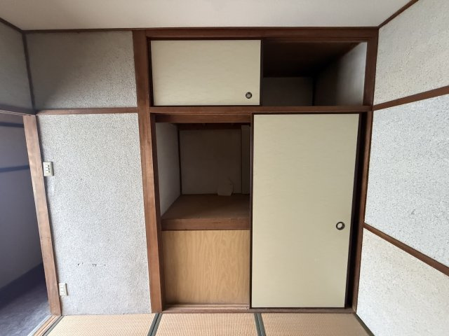 東大阪市南四条町テナントの収納