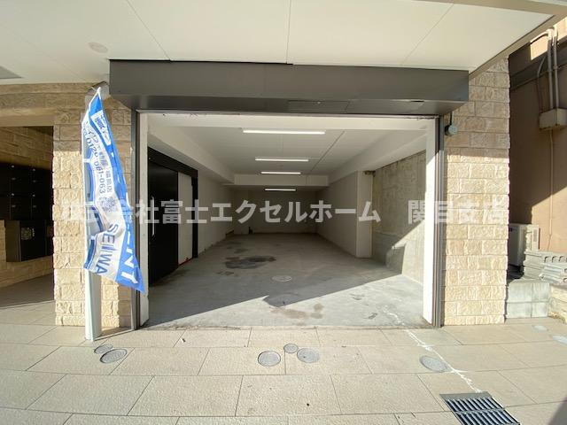 ヒューマンレア京橋の外観