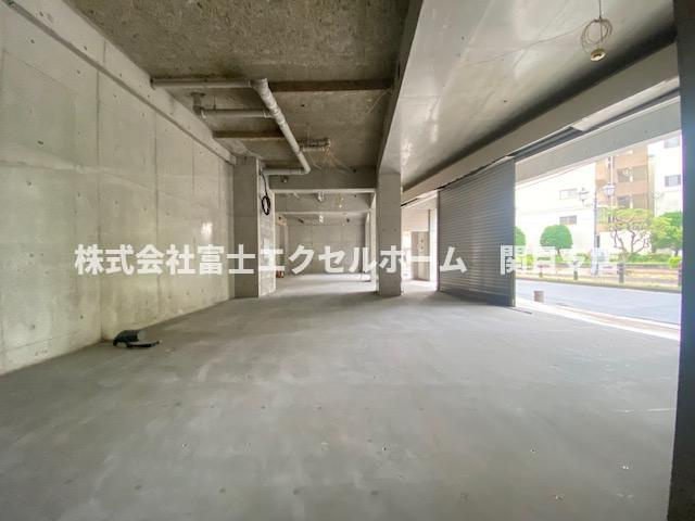 光琳１階路面テナントの内装