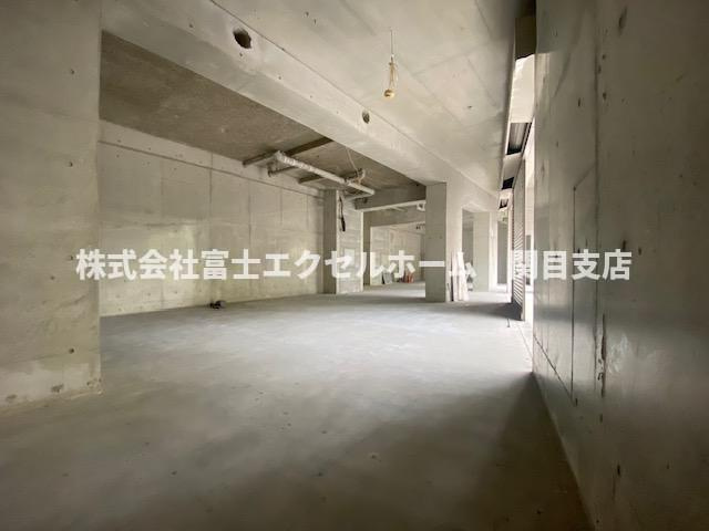 光琳１階路面テナントの内装