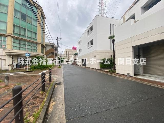 光琳１階路面テナントの周辺