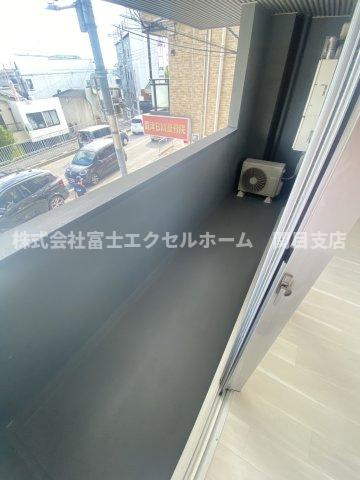 マンションCASA２階店舗事務所のバルコニー