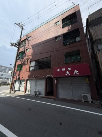 アイアイ守口ビルの外観