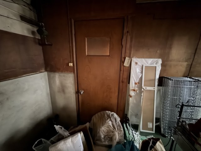 衣摺倉庫