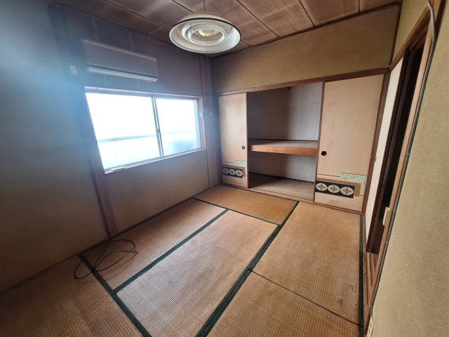 森内店舗の和室