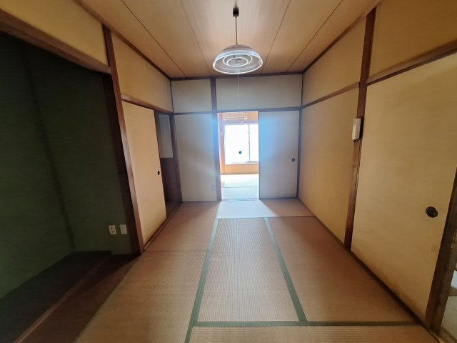 森内店舗の和室