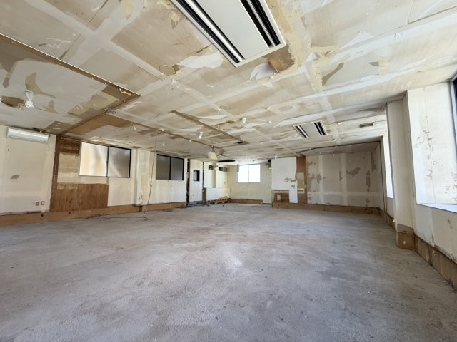 松原市新堂３丁目の店舗事務所のその他