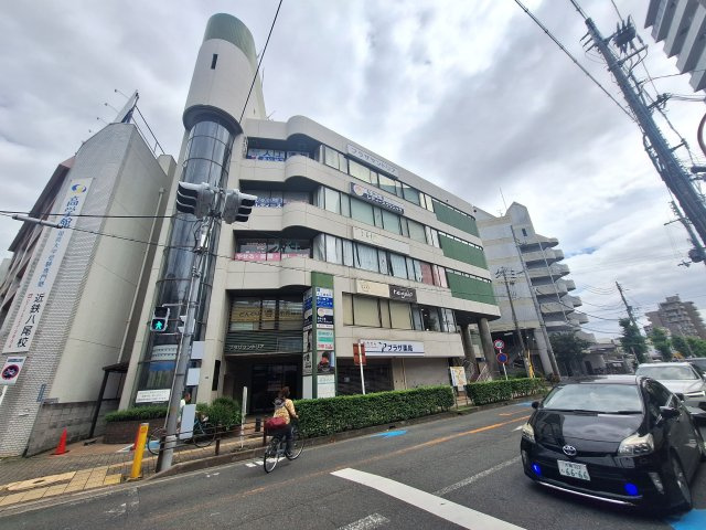 八尾市東本町３丁目の店舗事務所の外観