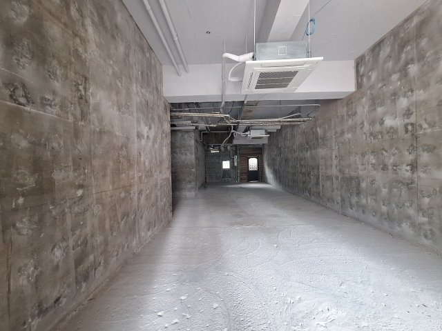 八尾市東本町３丁目の店舗事務所のその他|室内