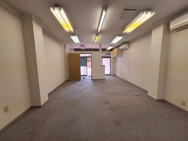 新栄プロパティー島泉のその他