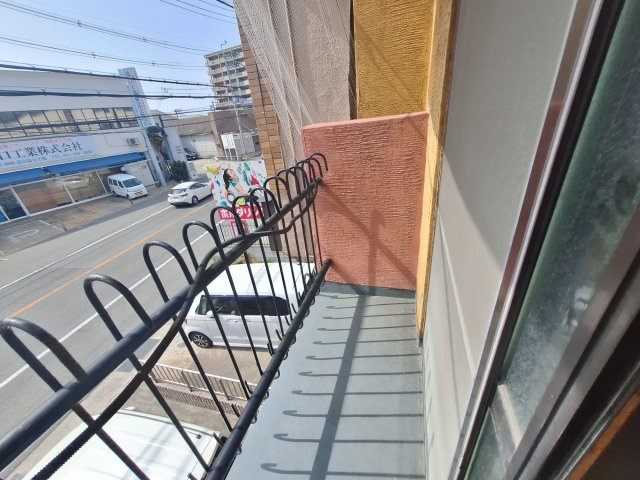 志紀町南住居付倉庫のバルコニー