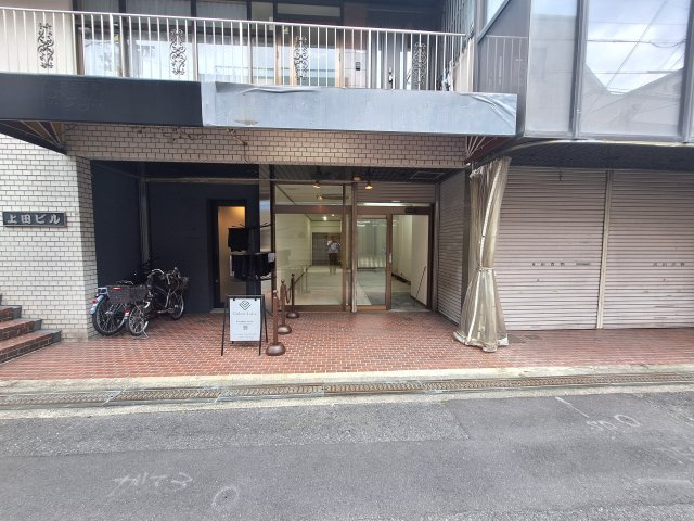 上田ビル1階