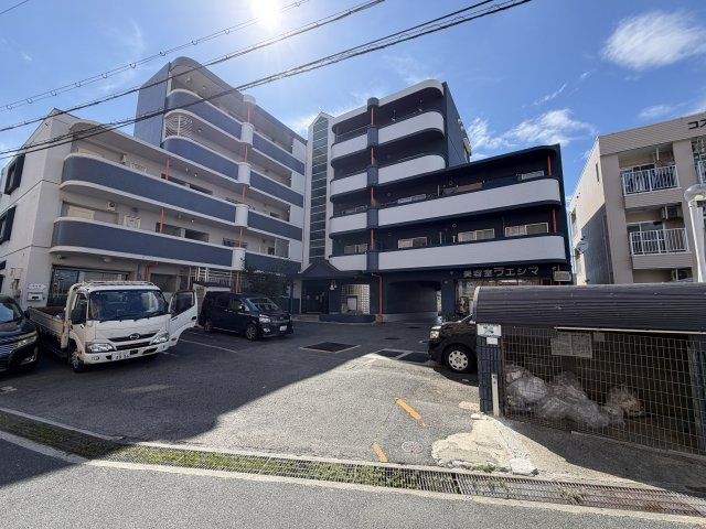 エイト摂津　倉庫