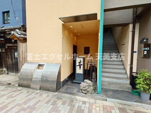 ＪＵＳＴＩＣＥのエントランス