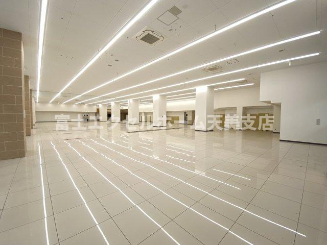 シーサイドレジデンスコスモスクエア駅前1階店舗のロビー