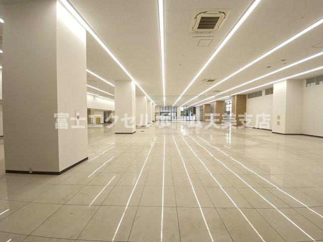 シーサイドレジデンスコスモスクエア駅前1階店舗のロビー