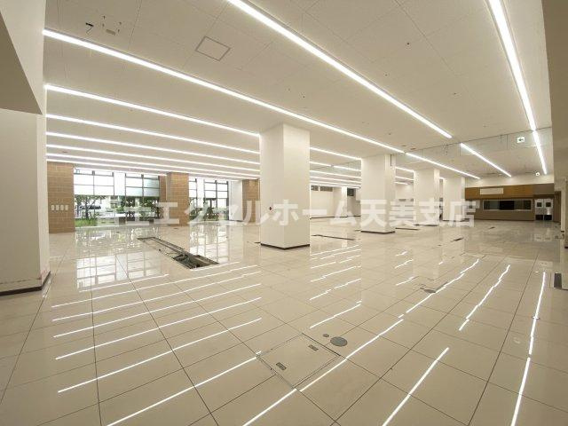 シーサイドレジデンスコスモスクエア駅前1階店舗のロビー