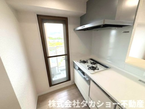 【キッチン】 | コープシティおゆみ野B棟 | 角部屋なのでキッチンに勝手口がついております。