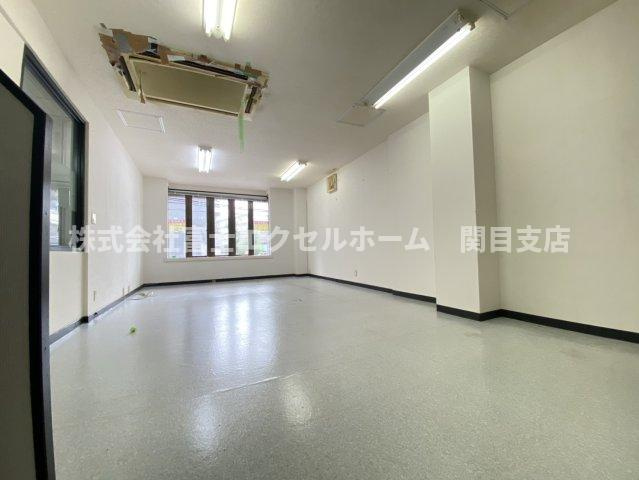 第一ヨーコービルの内装