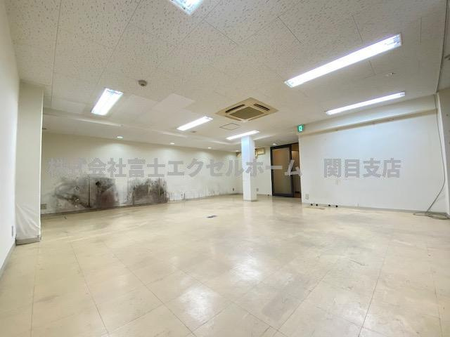 オペルBの内装