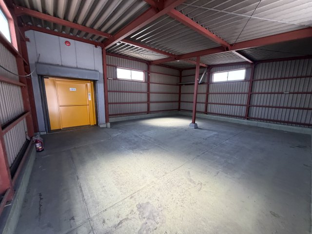 田島6丁目倉庫