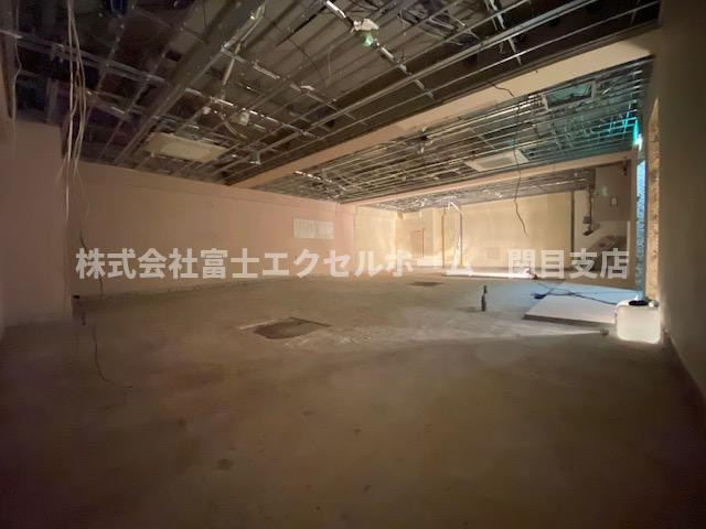 アルティジア香里園ビルの内装