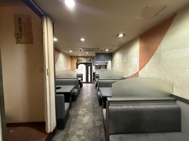  焼肉店跡２階建店舗