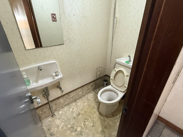  焼肉店跡２階建店舗