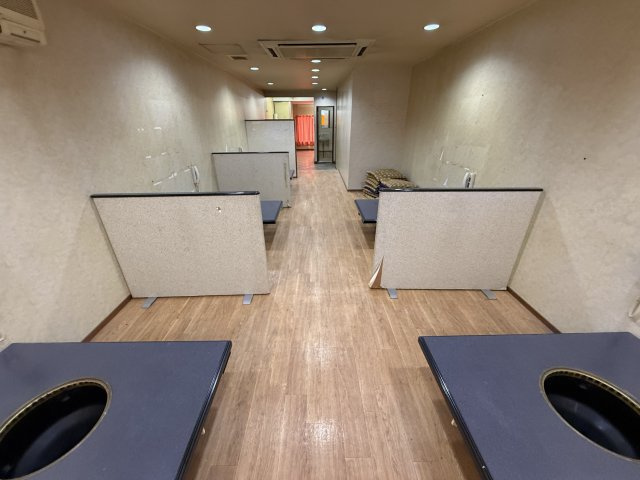  焼肉店跡２階建店舗