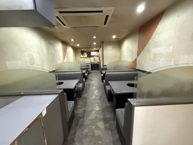  焼肉店跡２階建店舗