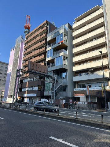 アルティジア城東中央ビルの外観