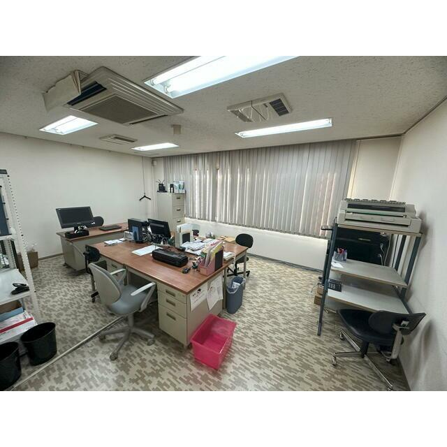 万葉ハイツ小阪菱屋西の洋室