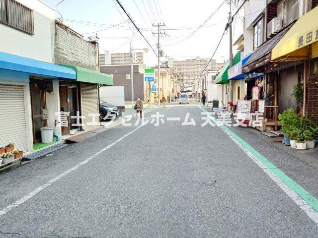 中長尾町那須店舗事務所の駐車場