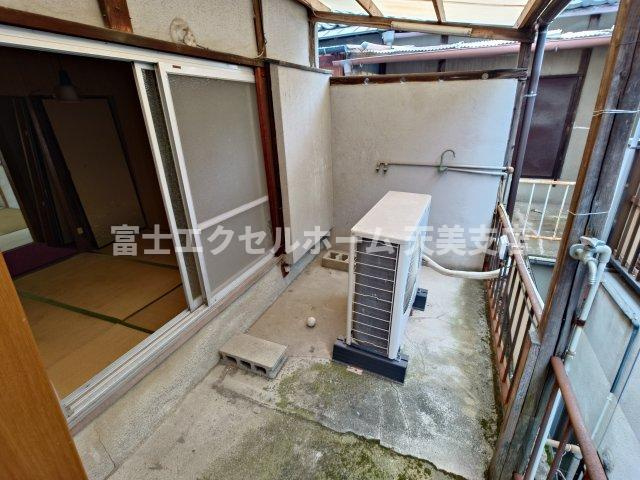 住道矢田1店舗のバルコニー