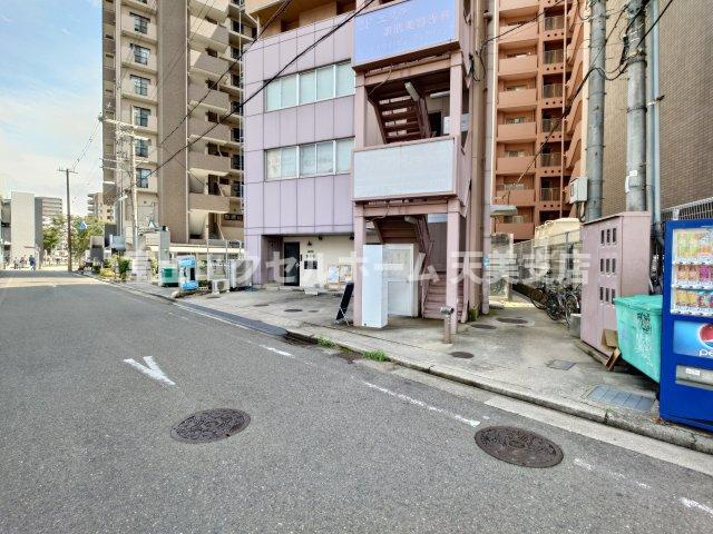 メゾンアリエスのエントランス